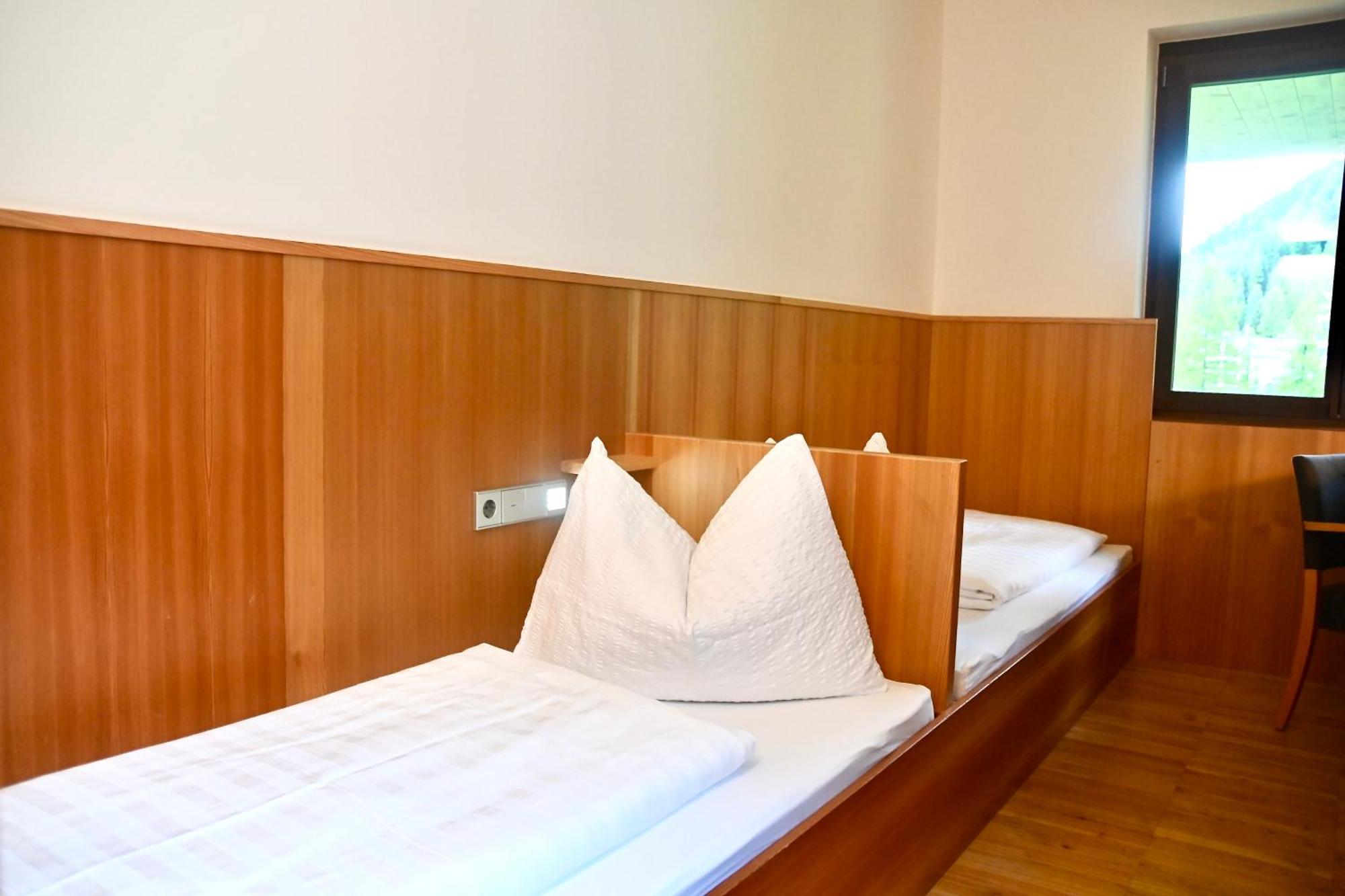 Hostel Nives