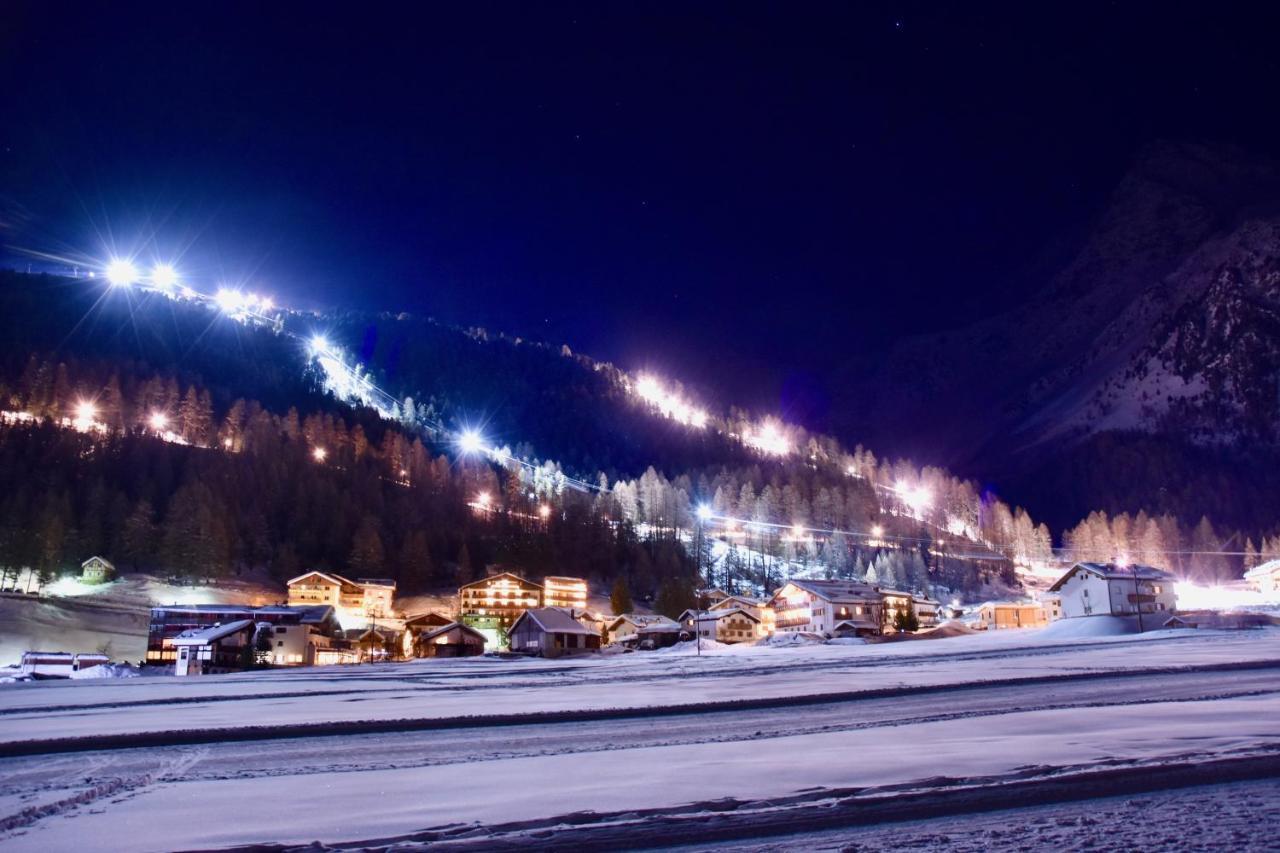 Nives Auberge de jeunesse *